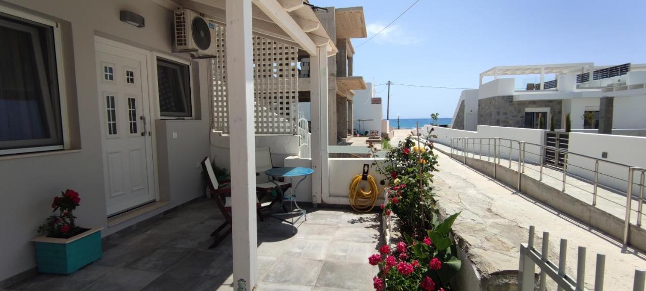 Neva Apartments By The Beach Makrýgialos المظهر الخارجي الصورة