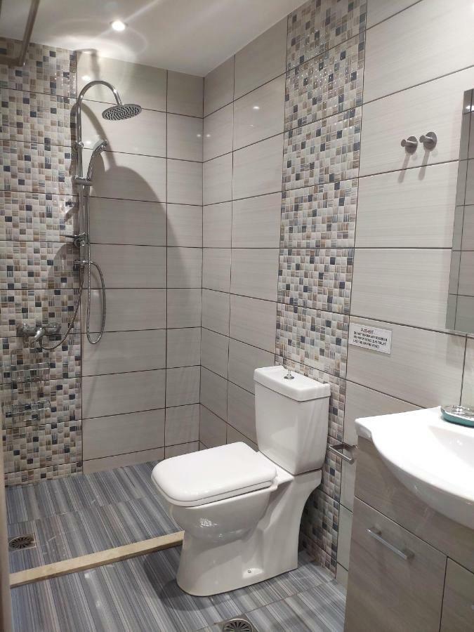 Neva Apartments By The Beach Makrýgialos المظهر الخارجي الصورة