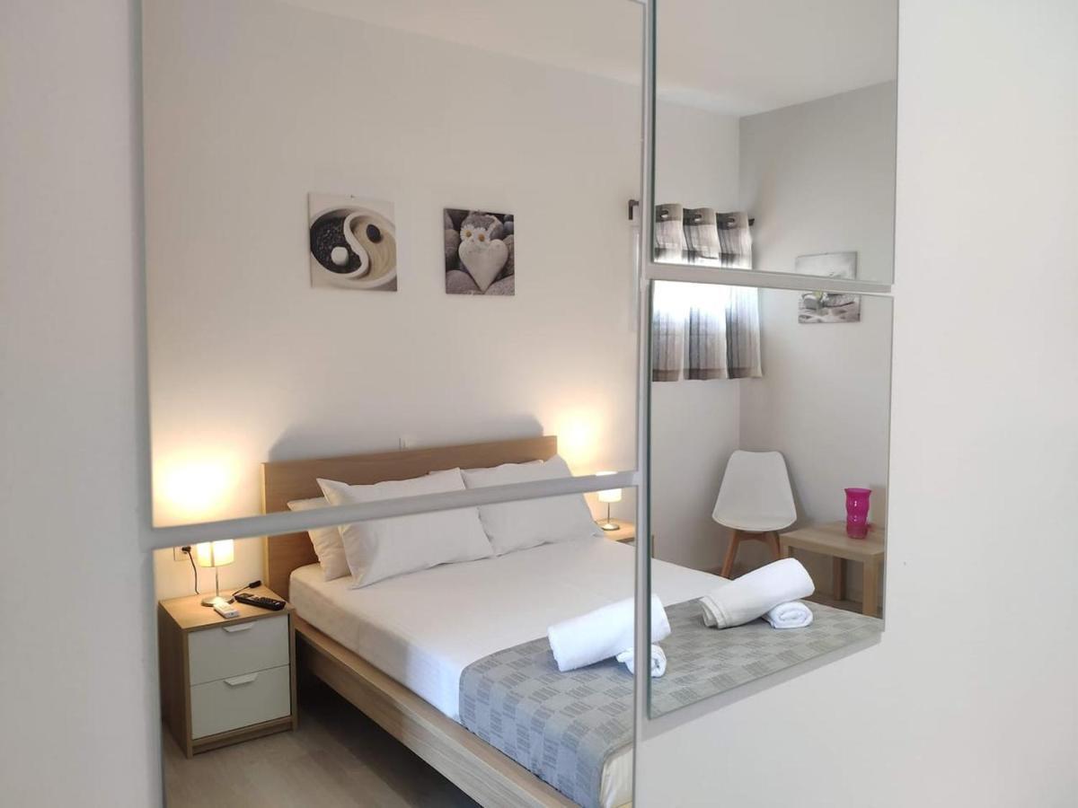 Neva Apartments By The Beach Makrýgialos المظهر الخارجي الصورة